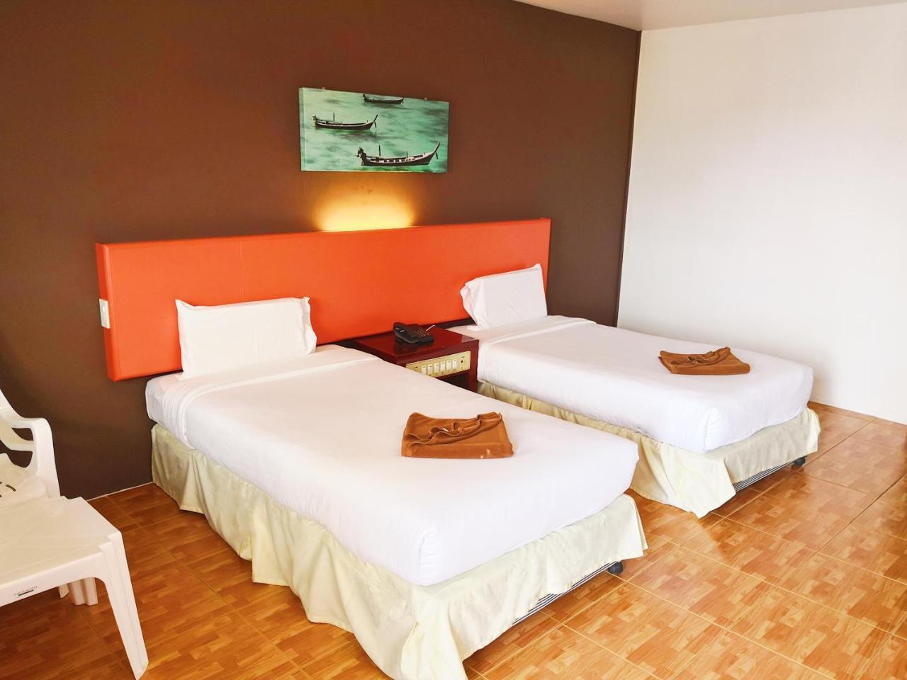 Patong 7Days Premium Hotel Phuket Екстер'єр фото