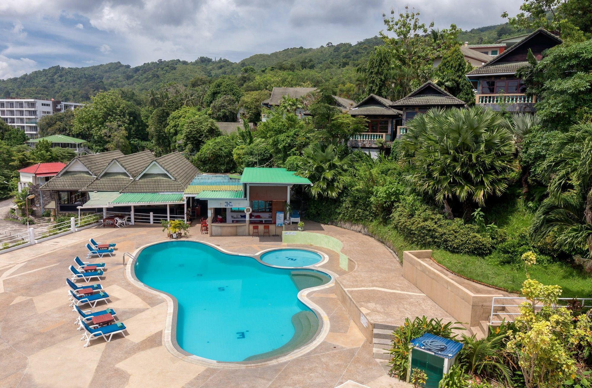 Patong 7Days Premium Hotel Phuket Екстер'єр фото